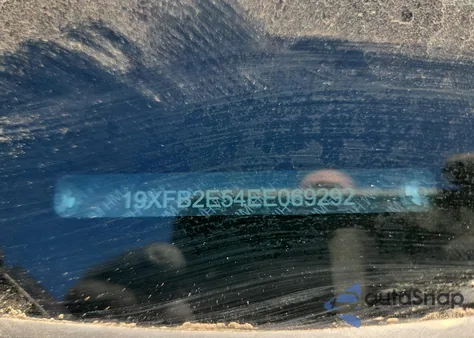 2014 Honda Civic Lx z USA, uszkodzony, nr VIN 19XFB2E54EE069292